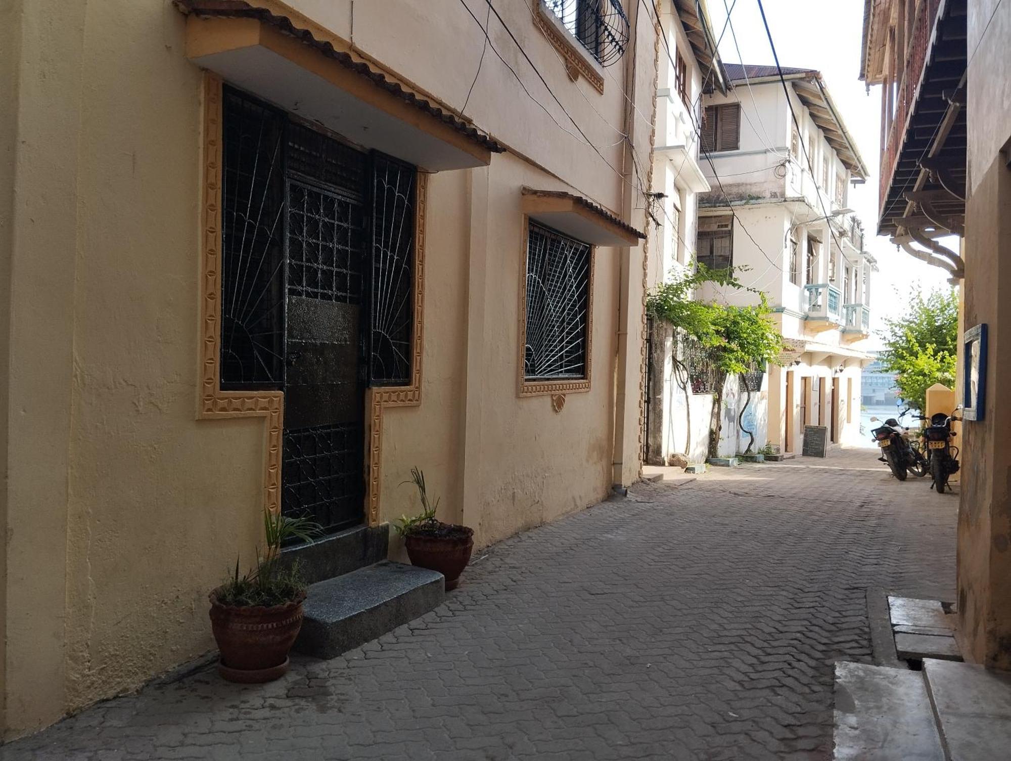 Mombasa Comfort House, Old Town Екстер'єр фото